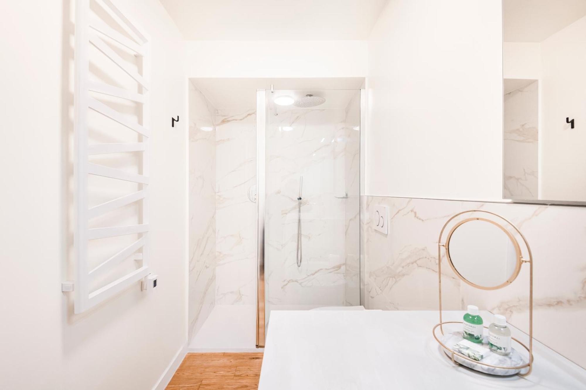 Easylife - Design And Relax In The Heart Of Milan Lägenhet Exteriör bild